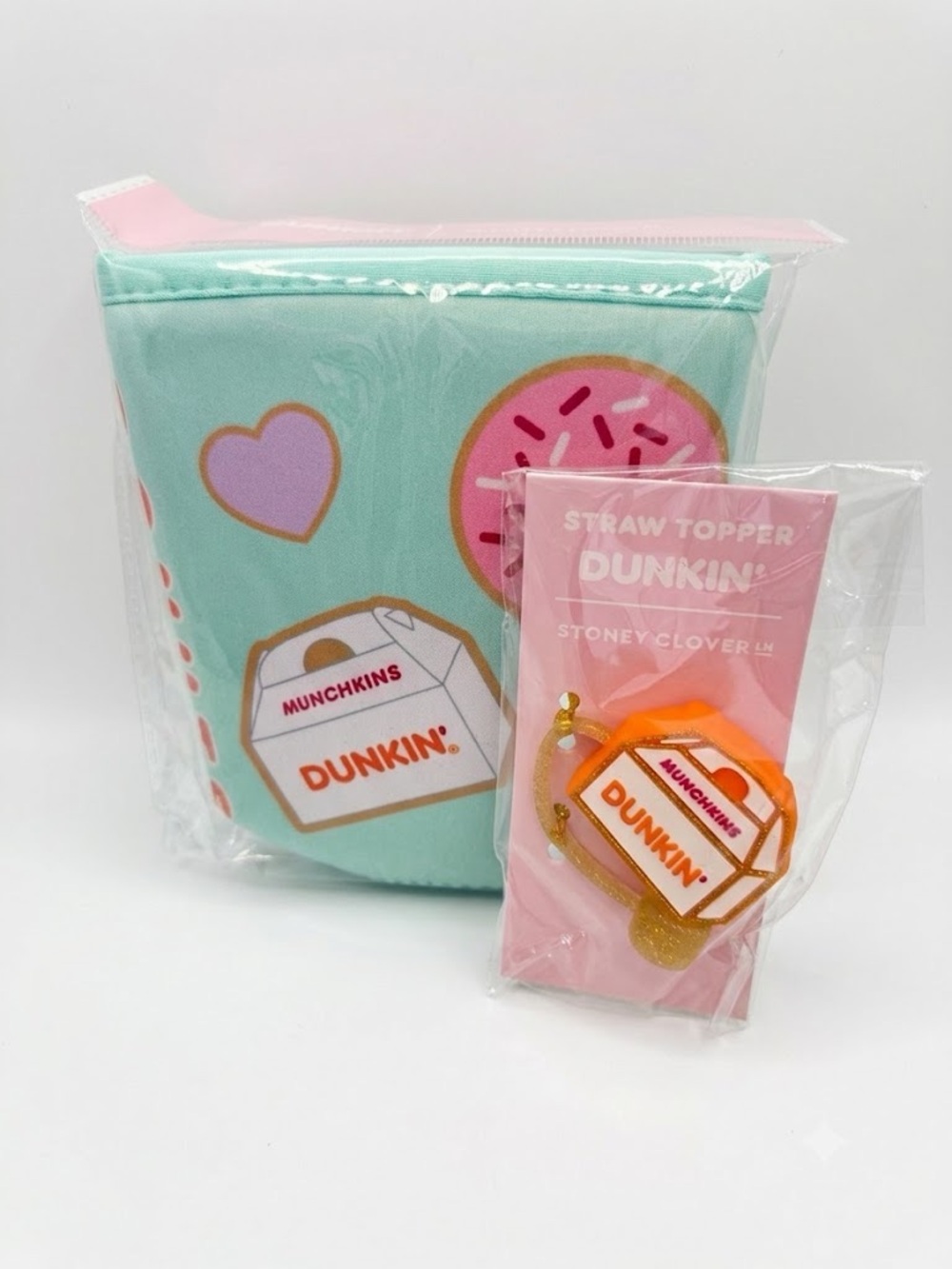 Dunkin Stoney Clover Cup Sleeve and Straw Topper Set